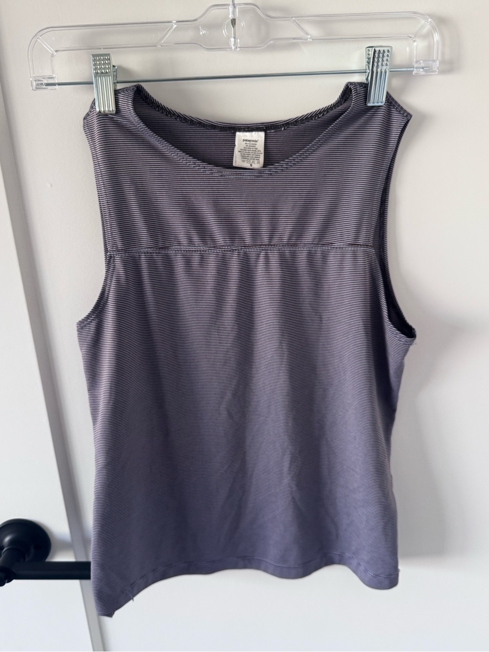 Patagonia Women’s Sleeveless Tank Top — Charcoal Gray